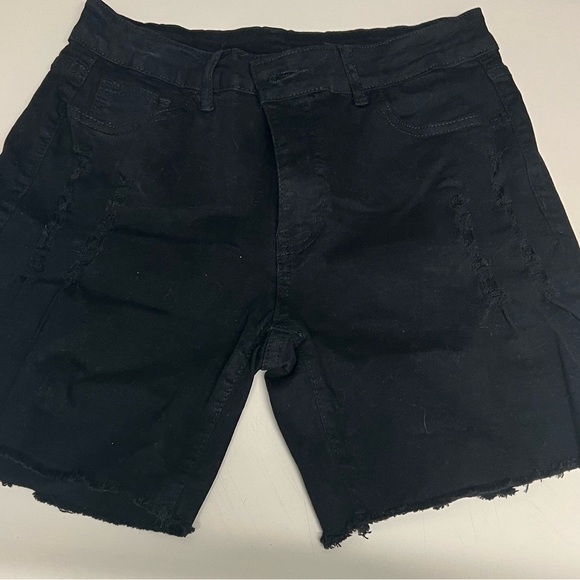 Black denim cut off high waisted stretched shorts ripped size XL never worn - Picture 4 of 6
